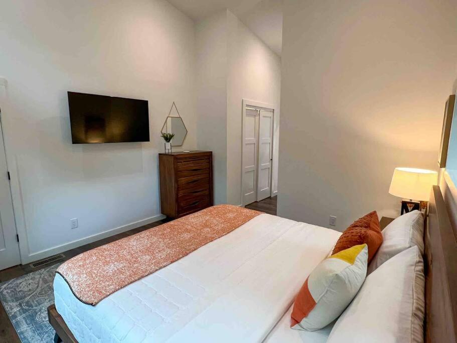 Villa Modern Mountain Getaway With Hot Tub, Fire Pit Sautee Nacoochee Exterior foto